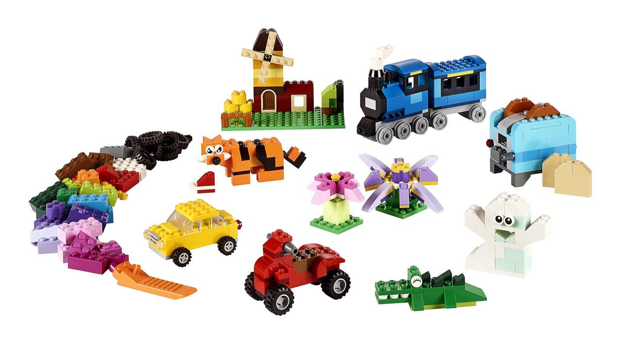 Vintage Lego Sets: How to Identify and Collect Classic Lego Bricks -  HobbyLark