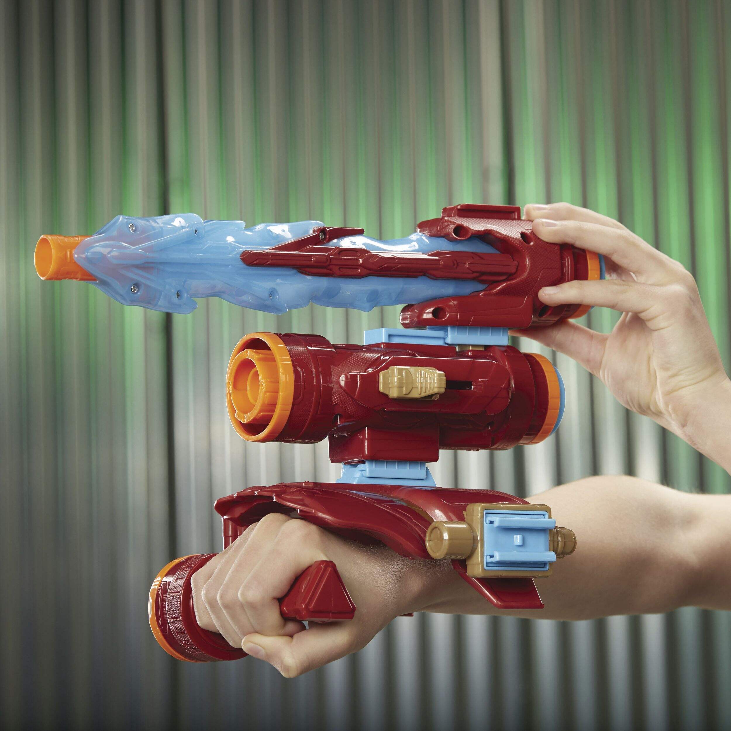 Gant Avengers Assembler Iron Man, 10&nbsp;po Front_Angled_Left