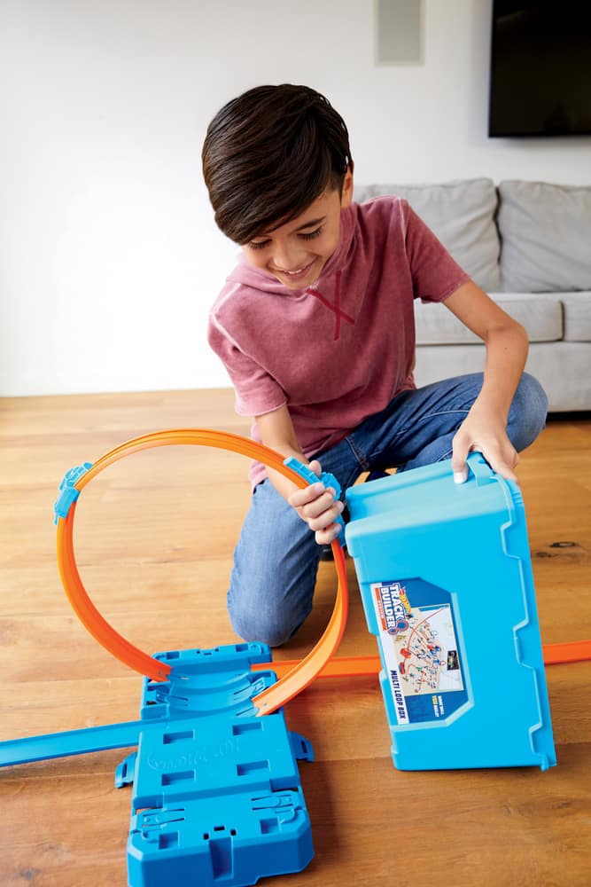 Hot Wheels® Track Builder Multi Loop Box | Canadian Tire