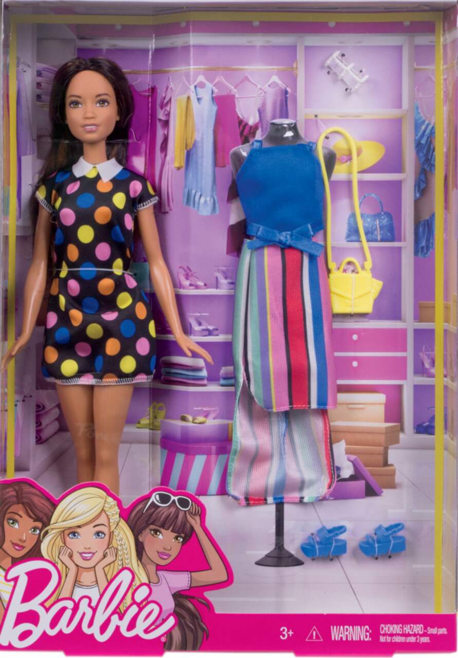 Poupée Mattel Barbie Fashionista avec tenues et accessoires, choix
