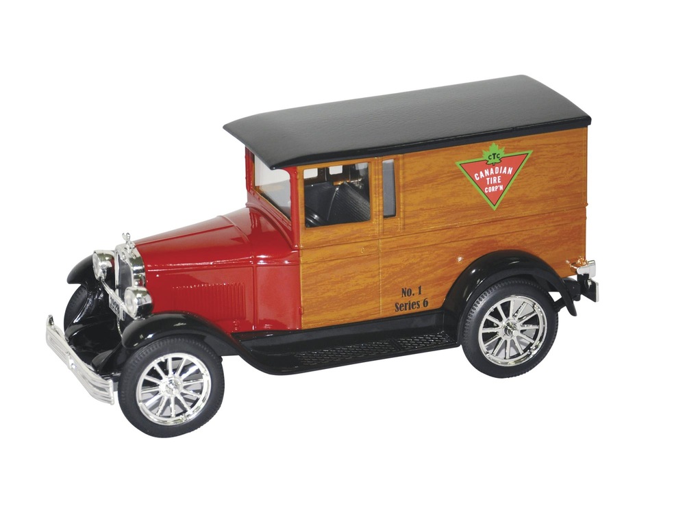 2018 Canadian Tire Collectible Diecast Replica Truck Canadian Tire