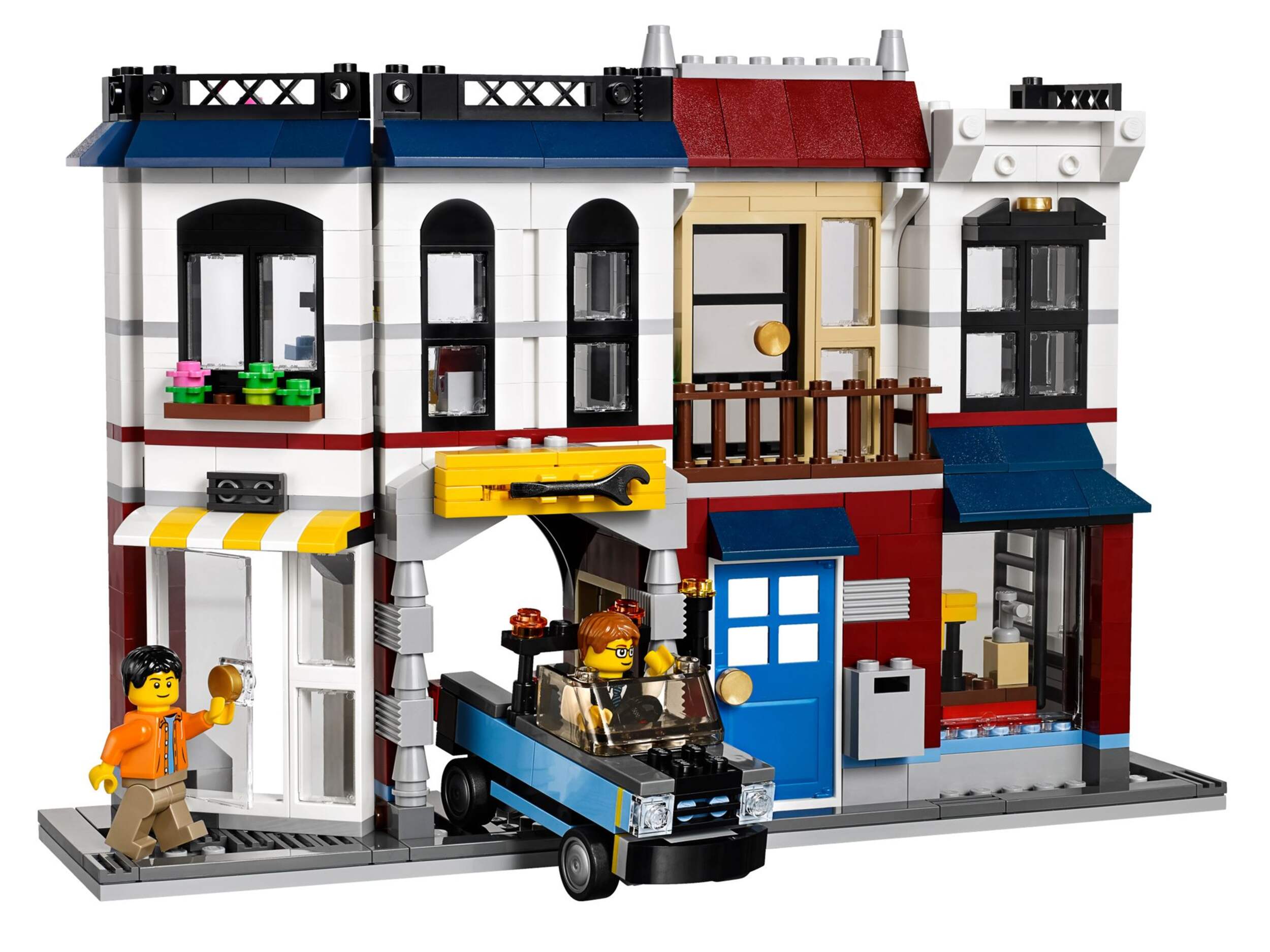 Lego Le magasin de vélo et le café, 1 023 pces Front_Three_Fourths_Angled_Right