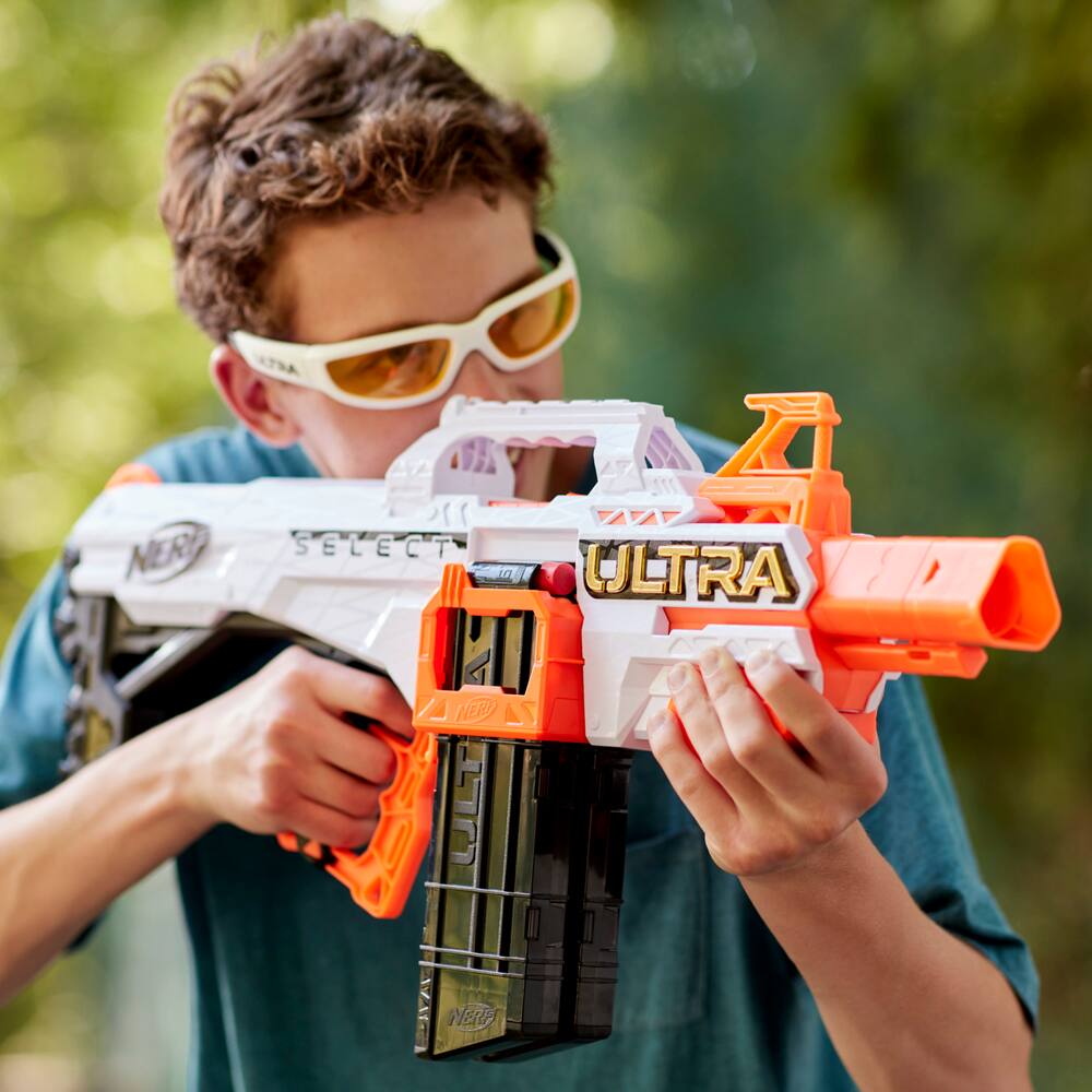 Hasbro Nerf Ultra Select Fully Motorized Blaster Fire for Distance or Accuracy 